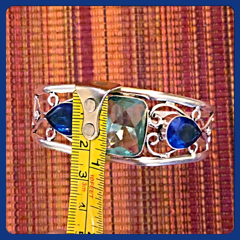 💙Swiss Blue Topaz & Blue Quartz Bracelet💙 - Picture 7 of 7